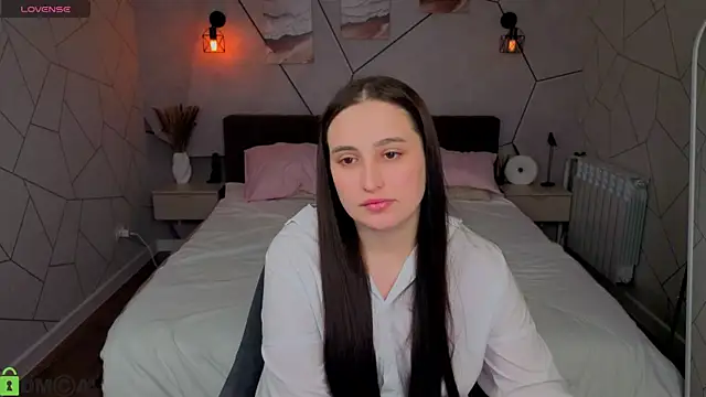 Elizabet Collins online show from April 14, 10:04 am