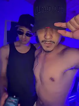 Cuteathleticboys online show from April 13, 12:45 am