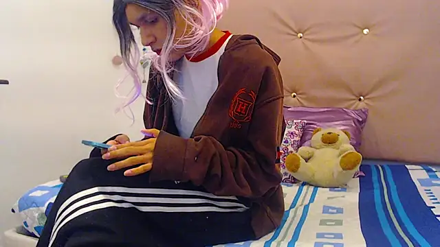 Aleja Scoott  online show from April 13, 5:14 pm