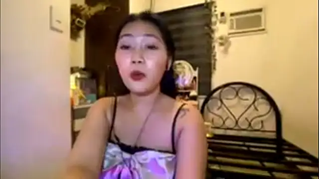 GlindaDejardin online show from April 14, 5:35 pm