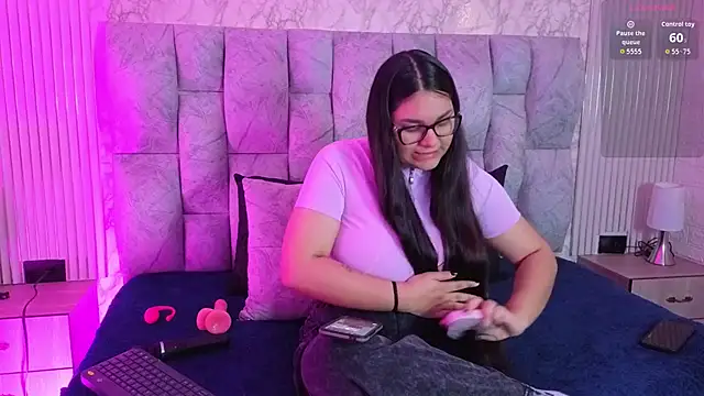 AmeliaCastell online show from April 12, 3:15 pm