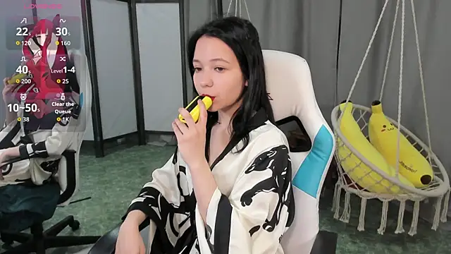 OliviaRice online show from April 16, 9:53 am