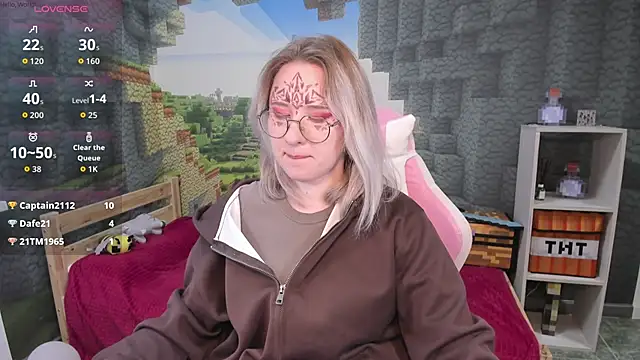 AletaWright online show from April 13, 7:36 pm