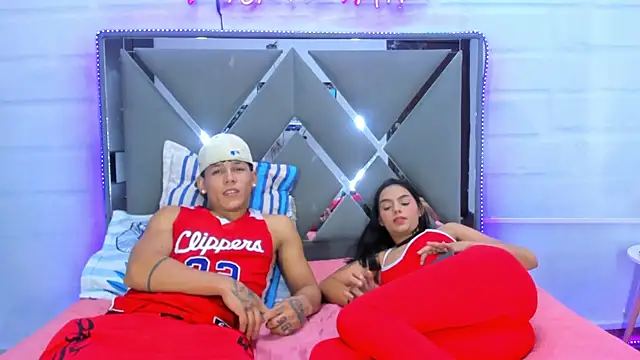 EndlessTwo online show from April 8, 6:32 pm