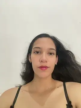 RAMONA and ROGER online show from April 13, 2:29 pm