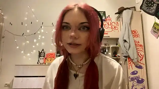 RedHeadCat online show from April 5, 11:26 pm