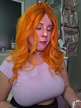 ItsAuroraBorealis online show from June 14, 4:13 am