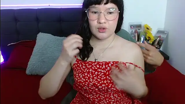 Ari andX online show from April 13, 8:20 pm