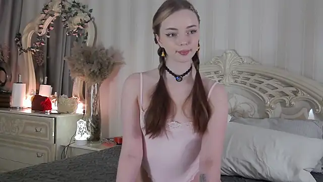 LianaGracee online show from June 26, 9:54 am