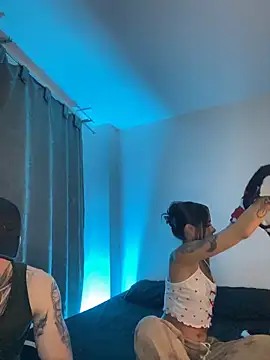 dream party 4U online show from April 16, 1:50 am