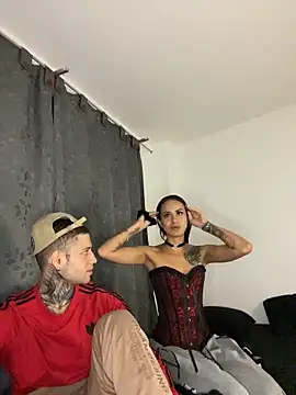 dream party 4U online show from April 9, 2:25 am