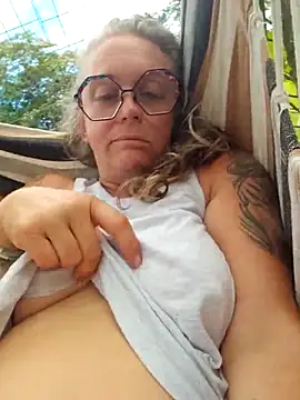 Blondejenn online show from May 16, 9:25 pm