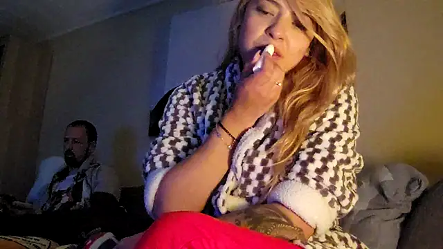 SilvyDiamond online show from April 13, 5:14 pm