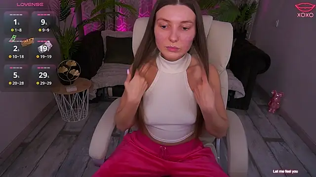 AshleyBaie online show from April 13, 12:39 pm