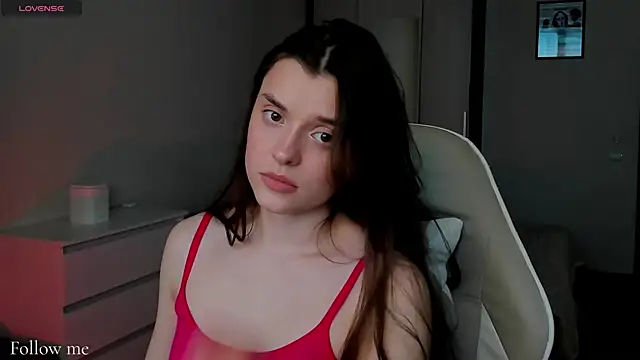 H4naFit online show from April 18, 1:24 pm