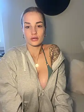 cocoj  online show from April 11, 5:57 am