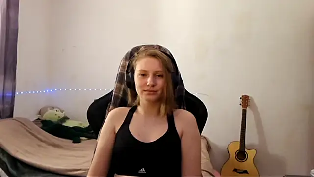 WesleyFrohling online show from April 13, 9:21 am