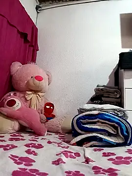 Zeyra hot online show from April 14, 7:25 pm