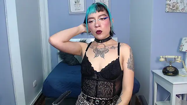 velveth noir online show from April 9, 1:27 pm