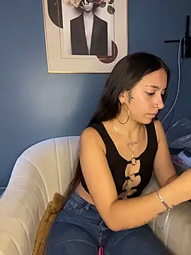 DulceLatinaxo online show from April 12, 8:11 pm