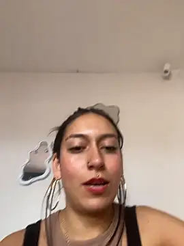 DulceLatinaxo online show from April 14, 9:04 pm