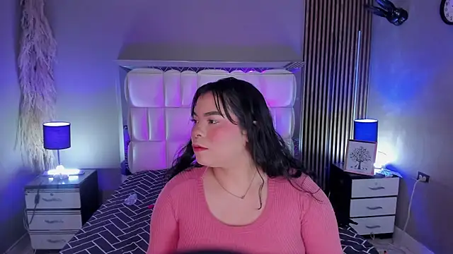 ROSELEI  online show from April 11, 1:04 pm