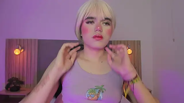 loly berry online show from July 17, 2:38 am
