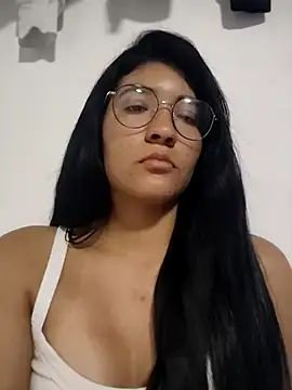 Ninaa velvett online show from April 16, 10:23 pm