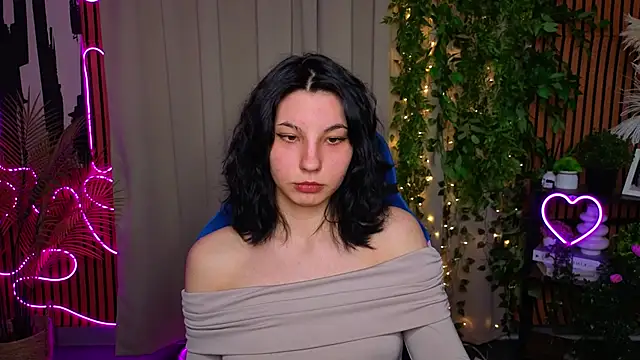 SharonBrowns online show from April 15, 6:41 pm