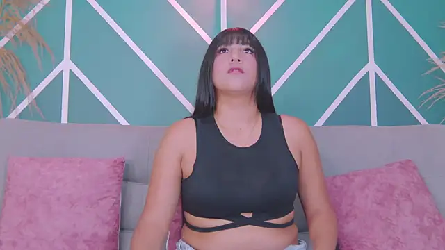 Grace Walkerr online show from April 10, 12:00 pm