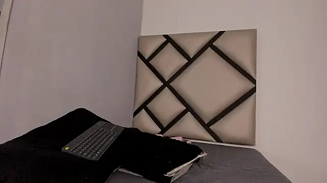 Aitana-x online show from April 11, 6:30 am