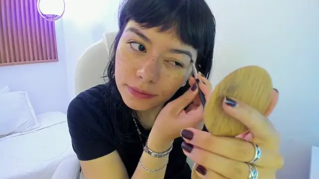 ghostmila online show from April 16, 12:38 pm