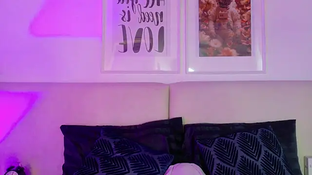 Gabbie Danger online show from April 14, 11:43 am