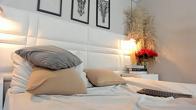 Melody  blake online show from April 13, 12:39 pm