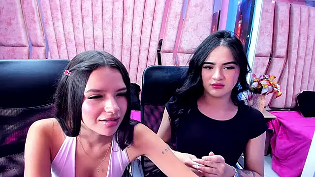 Kimora Blaze online show from April 13, 8:42 pm