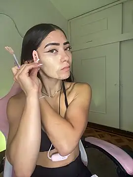 AMBERBUNNY  online show from April 13, 1:34 pm