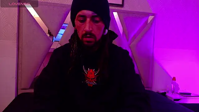 Tattoo edbosses online show from April 11, 8:45 pm