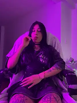 Kattze  online show from April 13, 9:04 pm