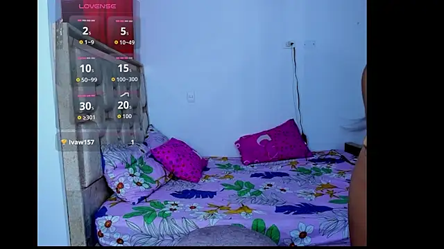 pocahontasbaby  online show from April 10, 6:30 am