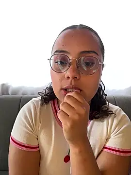 ayli tuli online show from April 20, 8:23 pm