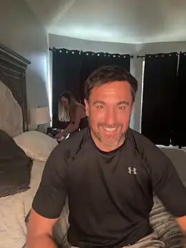 Farrah Fantasy online show from April 10, 3:40 pm