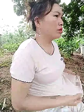 Lan-luly09 online show from April 10, 6:30 am