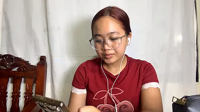 SheenaMcbrien online show from April 13, 12:17 pm