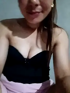 mia0033 online show from April 14, 10:21 pm