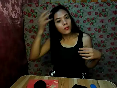 katarinaxxxx online show from May 7, 12:31 pm