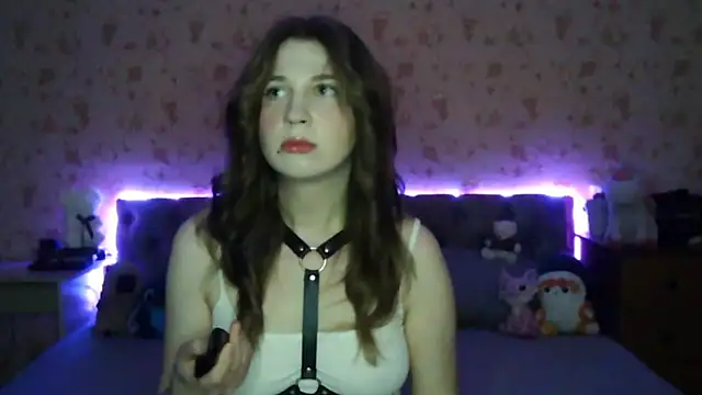 HoneyTangerine online show from April 21, 4:03 pm