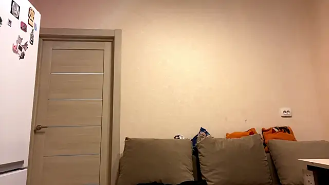 AllegraStaffieri online show from April 16, 9:50 pm