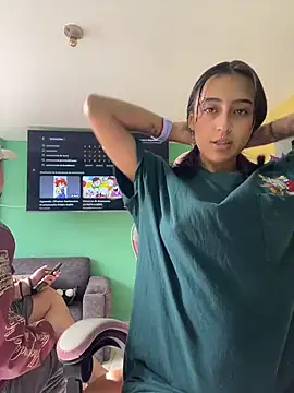 hotlatinocouple   online show from June 5, 8:48 pm