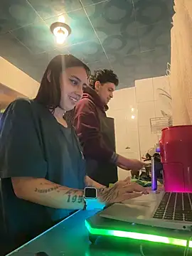 hotlatinocouple   online show from July 11, 6:24 am