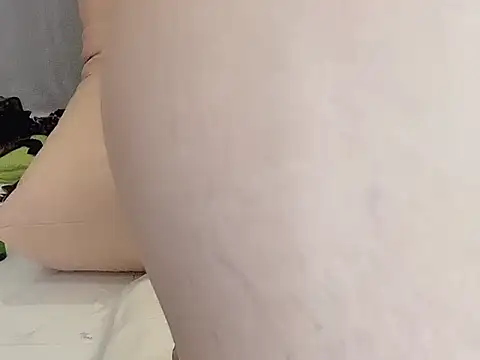 ElsaVin online show from April 23, 2:30 am